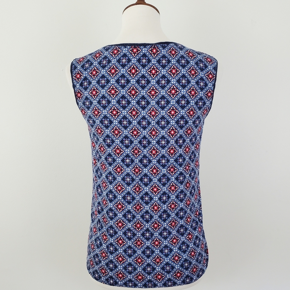Max Studio Split Neck / Keyhole Top - Picture 11 of 12